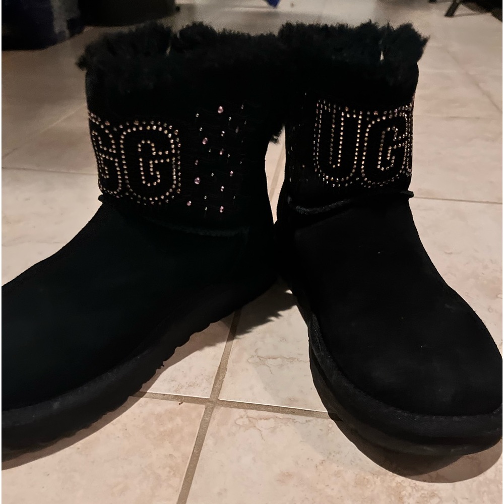 UGG boots - Picture 2 of 2